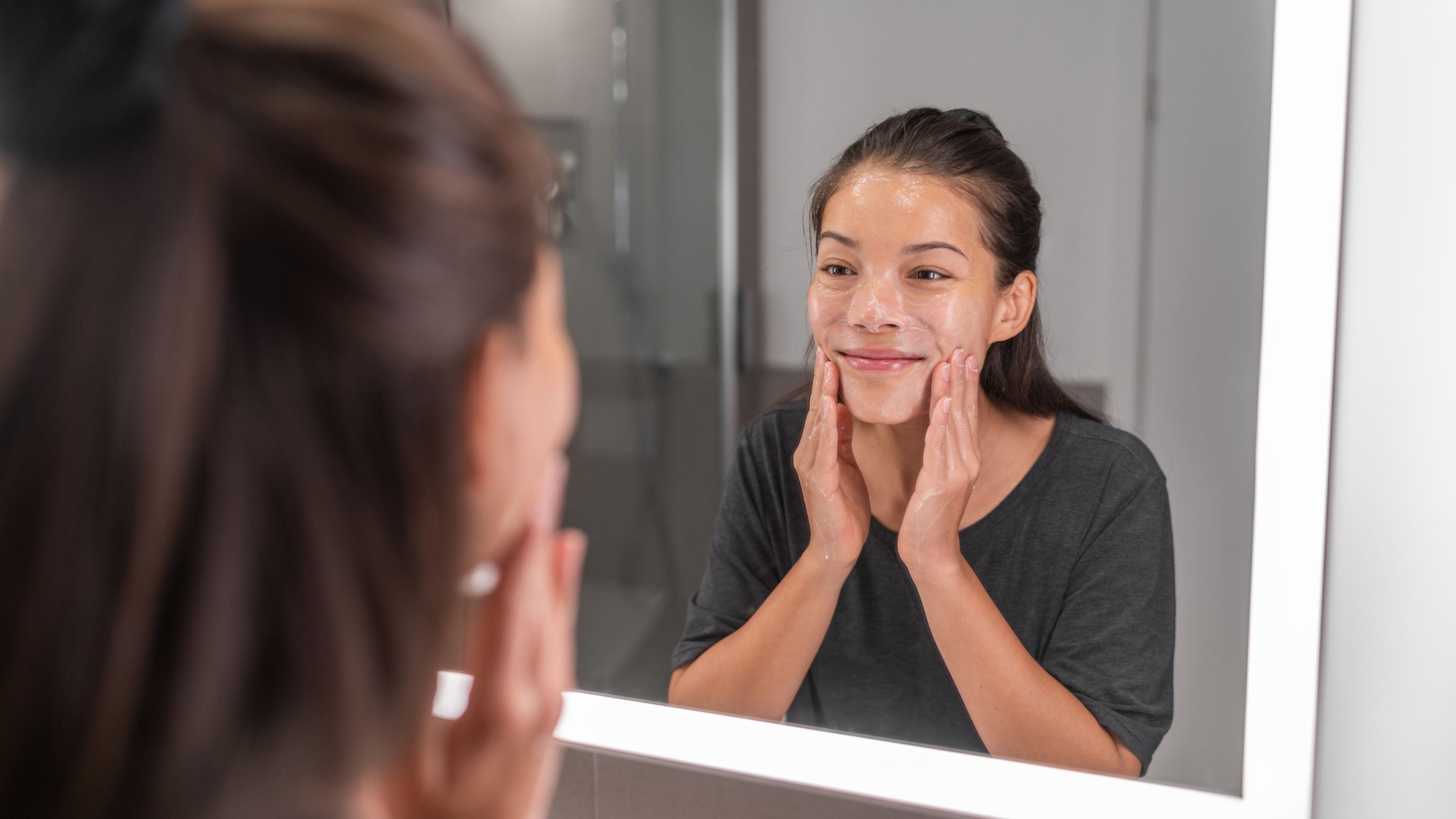 How to Build a Gentle Skincare Routine for Rosacea-Prone Skin