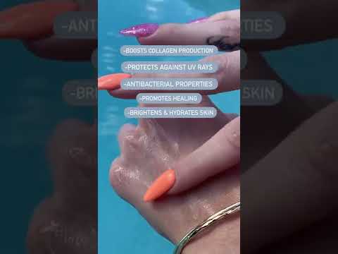 Video highlighting the product and key benefits of vitamin C for skin